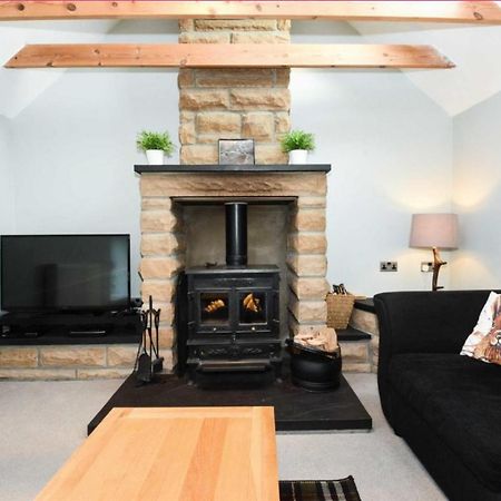 Ailnack Cottage -Cheerful Cottage With Secure Garden And Off Street Parking Sleeps 4トミントゥール エクステリア 写真