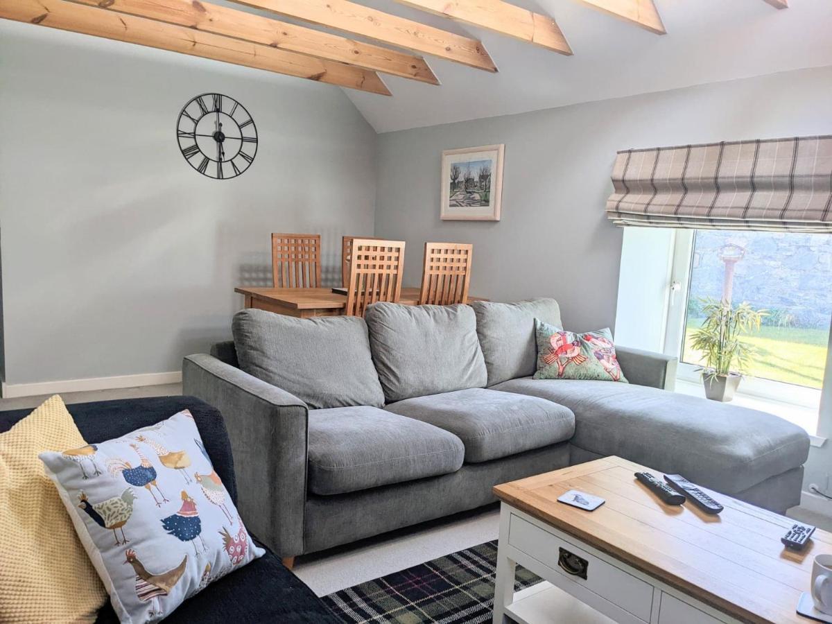 Ailnack Cottage -Cheerful Cottage With Secure Garden And Off Street Parking Sleeps 4トミントゥール エクステリア 写真