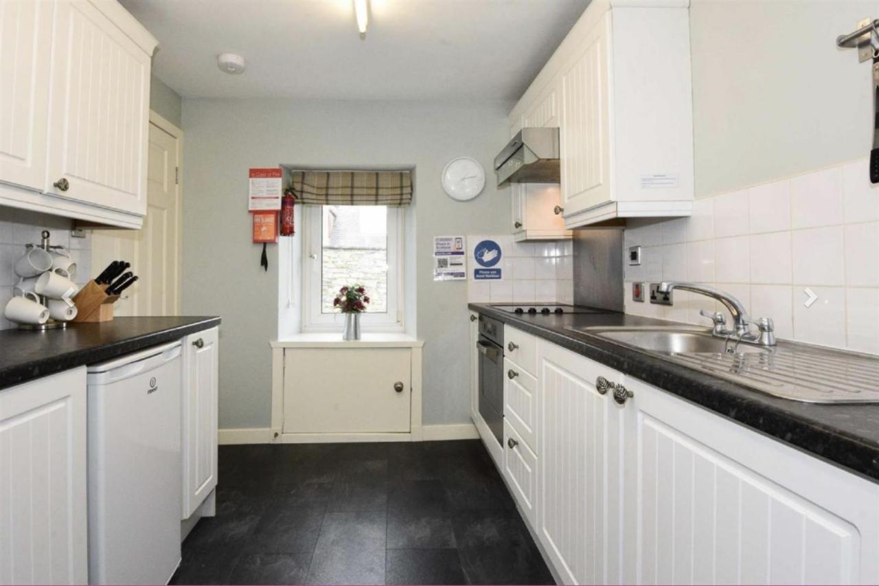 Ailnack Cottage -Cheerful Cottage With Secure Garden And Off Street Parking Sleeps 4トミントゥール エクステリア 写真